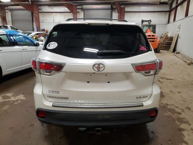 Photo 6 from auction – 2015 TOYOTA HIGHLANDER with VIN 5TDBKRFH9FS221283