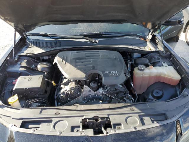 Photo 11 from auction – 2017 CHRYSLER 300 LIMITE with VIN 2C3CCAAGXHH577443