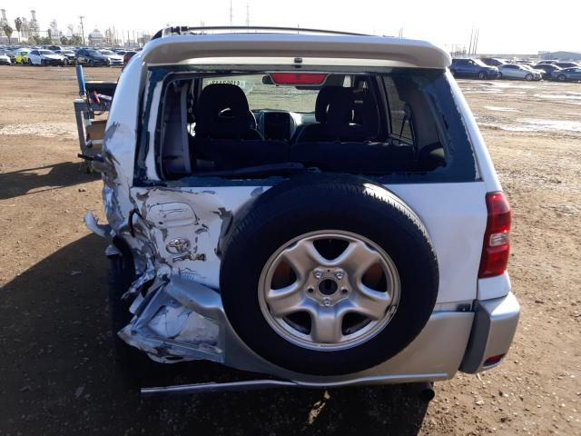 Photo 6 from auction – 2005 TOYOTA RAV4 with VIN JTEGD20V450050672