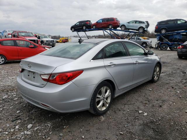 Photo 3 from auction – 2012 HYUNDAI SONATA SE with VIN 5NPEC4ACXCH384244