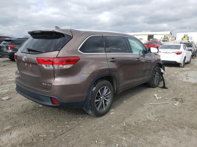 Photo 3 from auction – 2018 TOYOTA HIGHLANDER with VIN 5TDJZRFH5JS881496