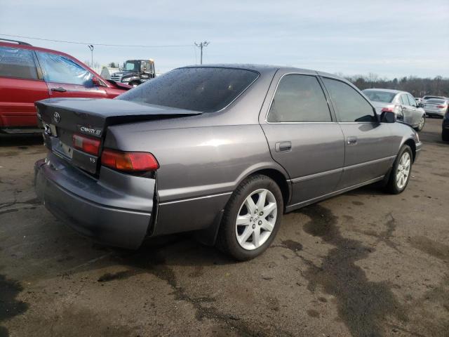 Photo 3 from auction – 1999 TOYOTA CAMRY with VIN 4T1BF28K3XU083933