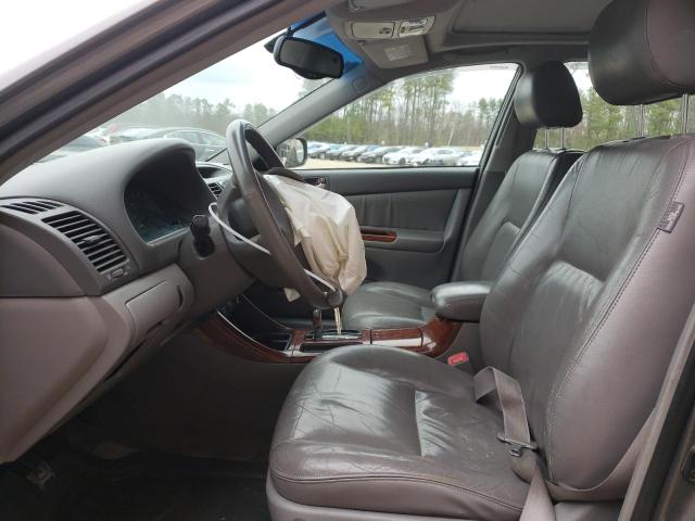 Photo 7 from auction – 2004 TOYOTA CAMRY LE with VIN 4T1BF30K54U569981