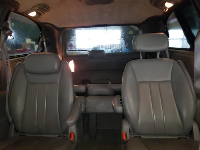 Photo 10 from auction – 2005 CHRYSLER TOWN & COU with VIN 2C4GP54L35R164397