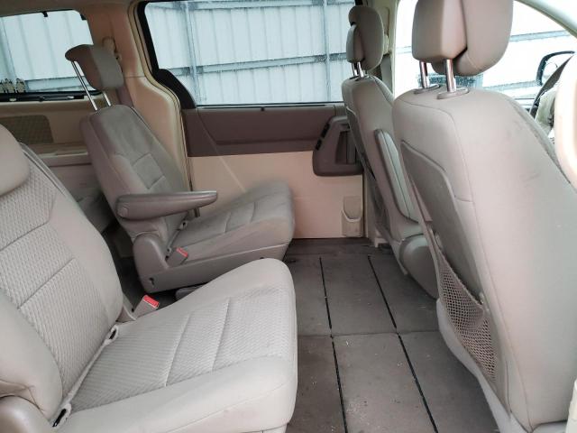 Photo 11 from auction – 2010 CHRYSLER TOWN & COU with VIN 2A4RR5D1XAR495225
