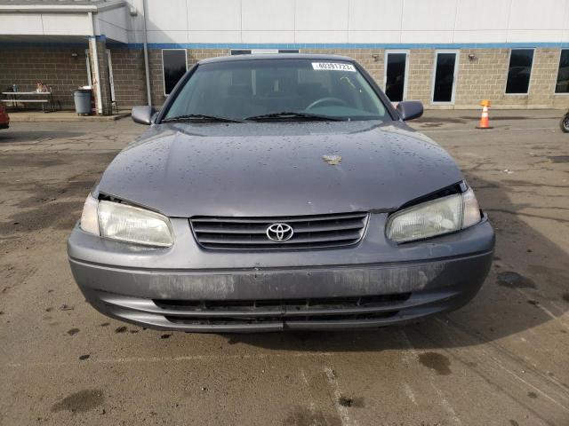Photo 5 from auction – 1999 TOYOTA CAMRY with VIN 4T1BF28K3XU083933
