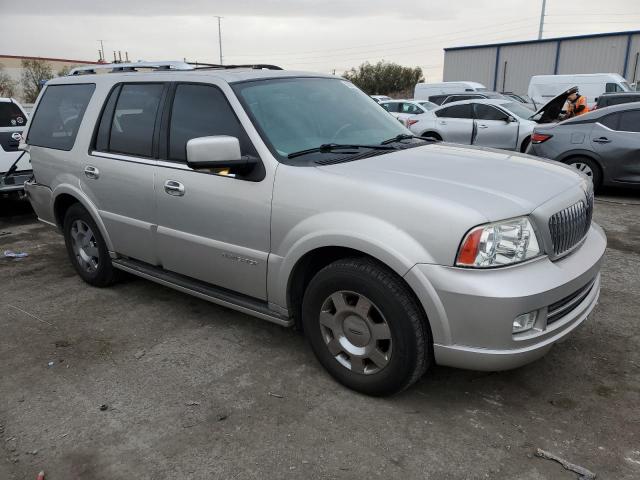 Photo 4 from auction – 2006 LINCOLN NAVIGATOR with VIN 5LMFU27556LJ29007