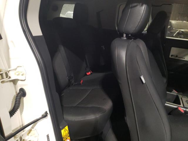 Photo 10 from auction – 2013 TOYOTA FJ CRUISER with VIN JTEBU4BF3DK151121