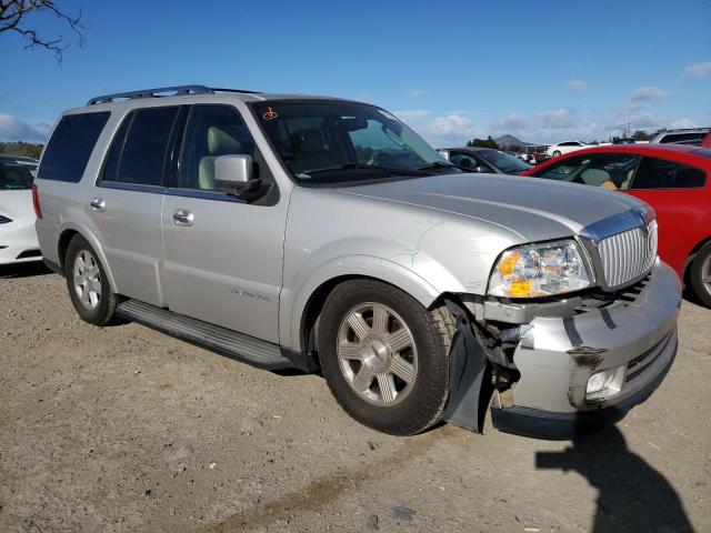 Photo 4 from auction – 2005 LINCOLN NAVIGATOR with VIN 5LMFU28535LJ23302