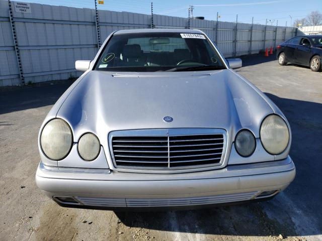 Photo 5 from auction – 1998 MERCEDES-BENZ E 320 with VIN WDBJF65F4WA630964