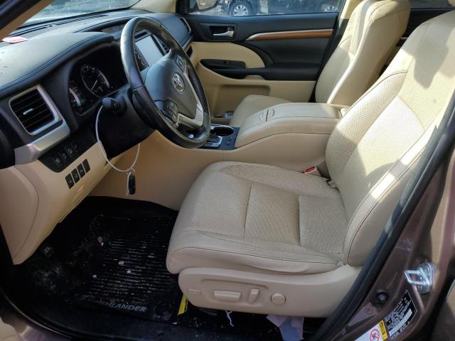 Photo 7 from auction – 2017 TOYOTA HIGHLANDER with VIN 5TDDZRFH3HS379089