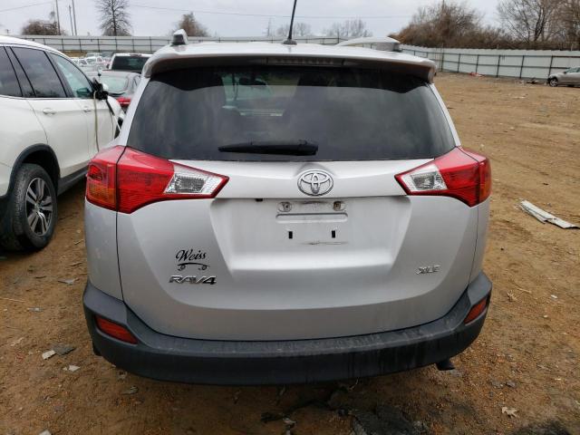 Photo 6 from auction – 2015 TOYOTA RAV4 XLE with VIN JTMWFREV2FD063989