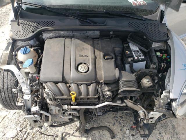 Photo 11 from auction – 2014 VOLKSWAGEN BEETLE with VIN 3VWJP7AT5EM625027