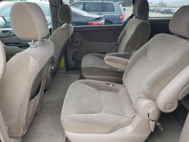 Photo 11 from auction – 2004 TOYOTA SIENNA CE with VIN 5TDZA23C14S202533
