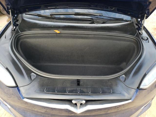 Photo 11 from auction – 2019 TESLA MODEL X with VIN 5YJXCAE20KF184849