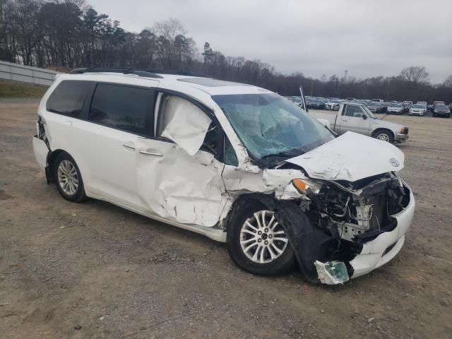 Photo 4 from auction – 2012 TOYOTA SIENNA XLE with VIN 5TDYK3DC5CS243131