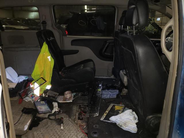 Photo 10 from auction – 2016 CHRYSLER TOWN & COU with VIN 2C4RC1BG9GR289104