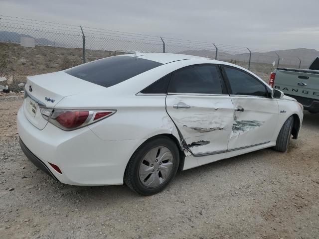 Photo 3 from auction – 2013 HYUNDAI SONATA HYB with VIN KMHEC4A43DA075115