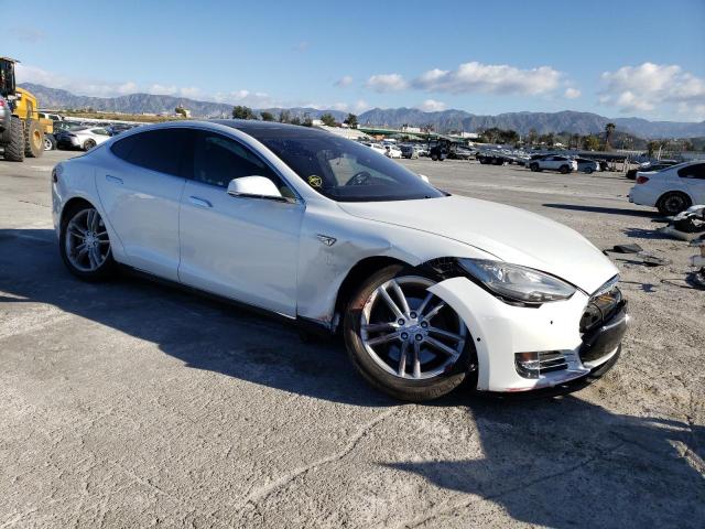 Photo 4 from auction – 2016 TESLA MODEL S with VIN 5YJSA1E21GF129155
