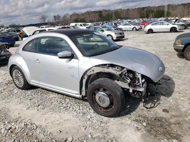 Photo 4 from auction – 2014 VOLKSWAGEN BEETLE with VIN 3VWJP7AT5EM625027