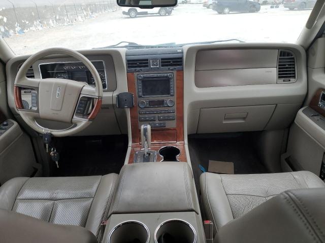 Photo 8 from auction – 2011 LINCOLN NAVIGATOR with VIN 5LMJJ2J53BEJ02561