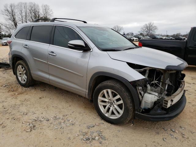 Photo 4 from auction – 2016 TOYOTA HIGHLANDER with VIN 5TDBKRFH8GS300512