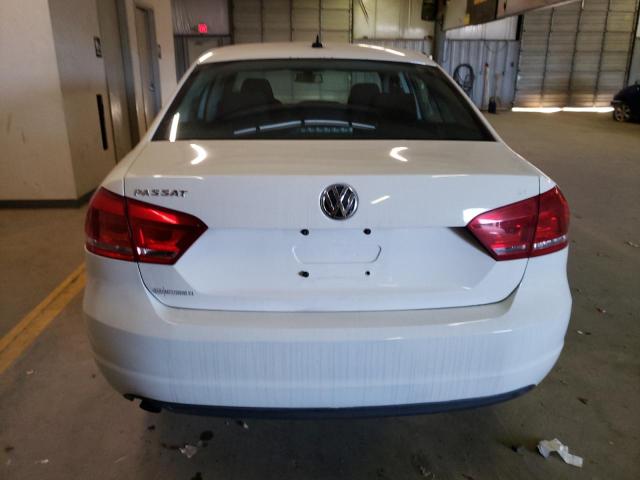 Photo 6 from auction – 2015 VOLKSWAGEN PASSAT S with VIN 1VWAT7A38FC005397