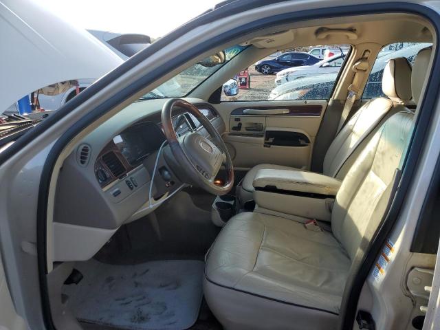 Photo 7 from auction – 2003 LINCOLN TOWN CAR with VIN 1LNHM83W13Y644128
