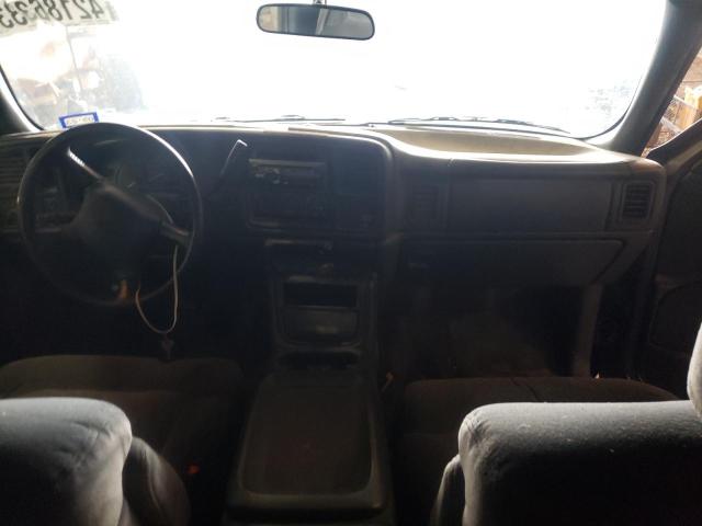 Photo 8 from auction – 2001 CHEVROLET SILVERADO with VIN 2GCEC19T011218008