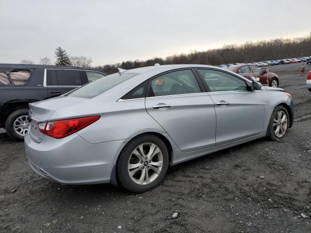 Photo 3 from auction – 2011 HYUNDAI SONATA SE with VIN 5NPEC4AC0BH121582