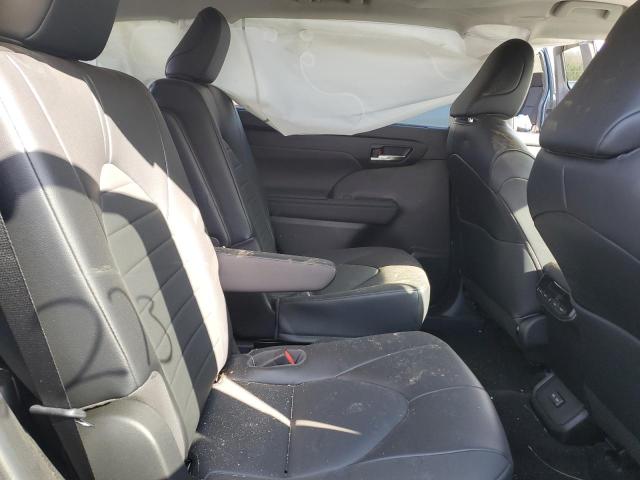 Photo 11 from auction – 2022 TOYOTA HIGHLANDER with VIN 5TDGZRAH0NS133715