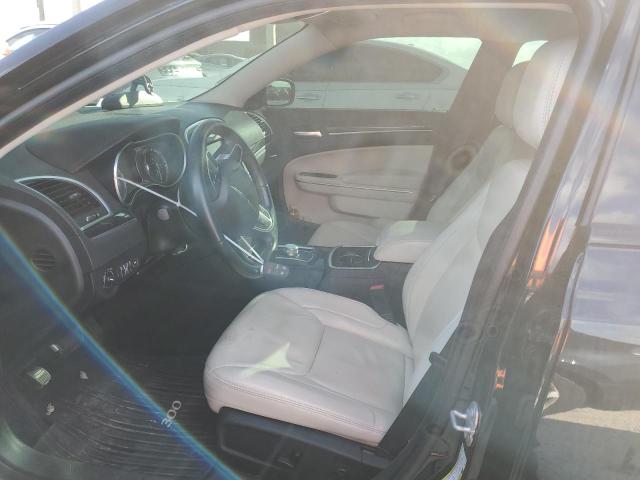 Photo 7 from auction – 2017 CHRYSLER 300 LIMITE with VIN 2C3CCAAGXHH577443