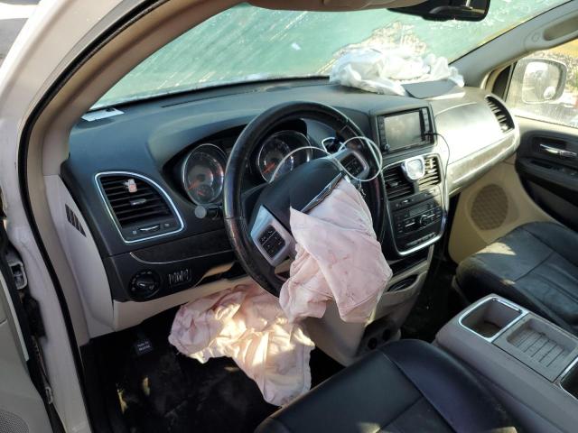 Photo 8 from auction – 2013 CHRYSLER TOWN & COU with VIN 2C4RC1BG8DR689117