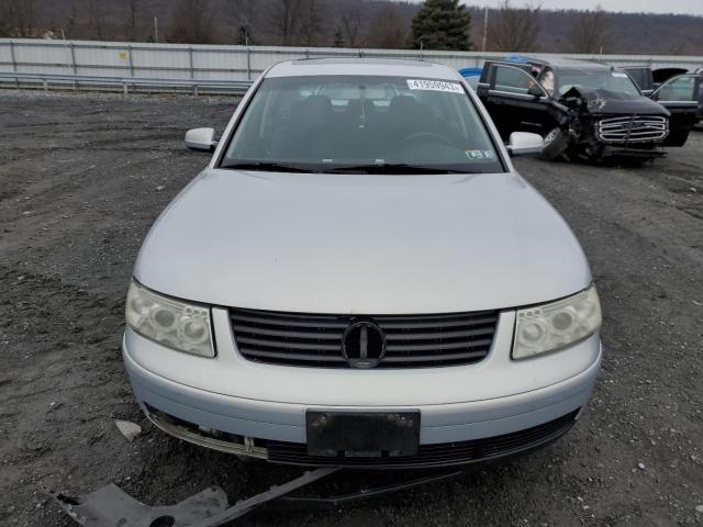 Photo 5 from auction – 2000 VOLKSWAGEN PASSAT GLS with VIN WVWMA23B8YP295696