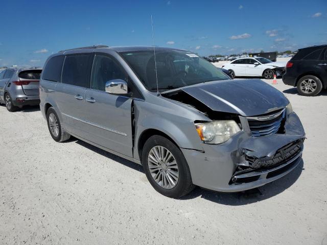 Photo 4 from auction – 2014 CHRYSLER TOWN & COU with VIN 2C4RC1CG0ER377132