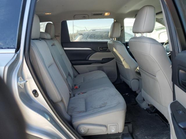 Photo 10 from auction – 2016 TOYOTA HIGHLANDER with VIN 5TDBKRFH4GS295275