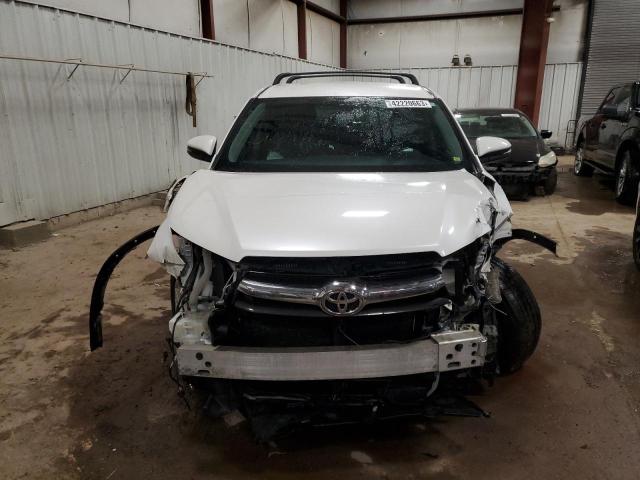 Photo 5 from auction – 2015 TOYOTA HIGHLANDER with VIN 5TDBKRFH9FS221283
