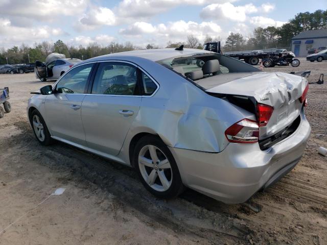 Photo 2 from auction – 2015 VOLKSWAGEN PASSAT S with VIN 1VWAT7A36FC119334