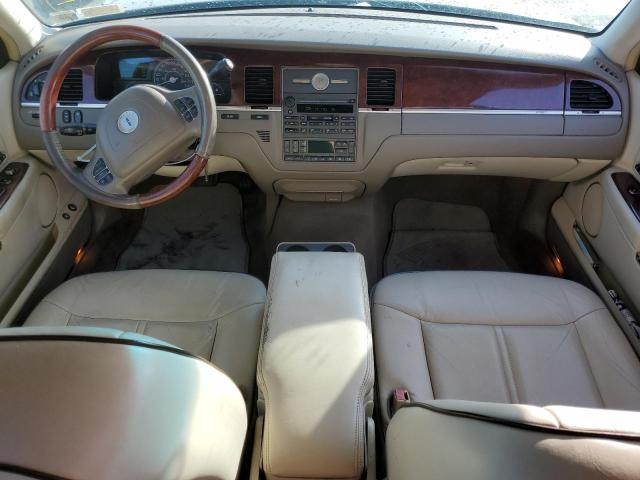 Photo 8 from auction – 2003 LINCOLN TOWN CAR with VIN 1LNHM83W13Y644128