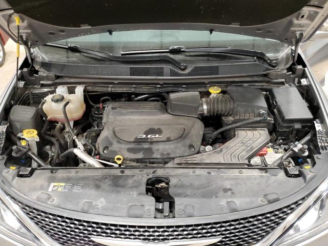 Photo 12 from auction – 2017 CHRYSLER PACIFICA L with VIN 2C4RC1GG5HR703330