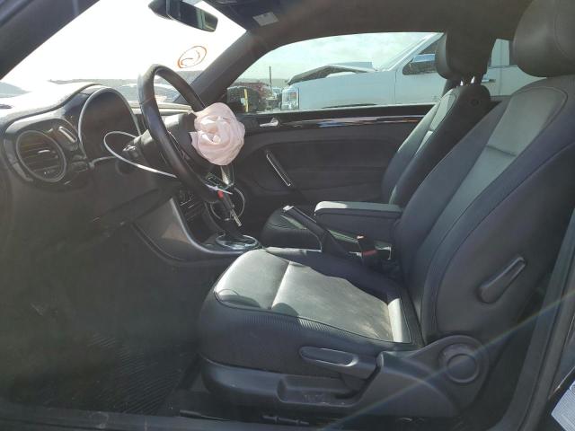 Photo 7 from auction – 2017 VOLKSWAGEN BEETLE SE with VIN 3VWJ17AT9HM617535