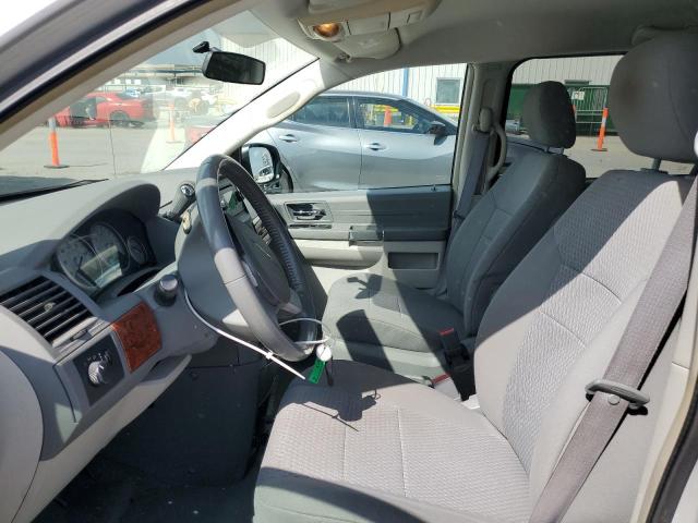 Photo 7 from auction – 2008 CHRYSLER TOWN & COU with VIN 2A8HR44H08R135506