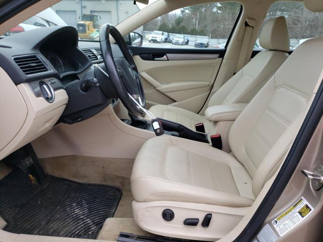 Photo 7 from auction – 2015 VOLKSWAGEN PASSAT S with VIN 1VWAT7A37FC118421