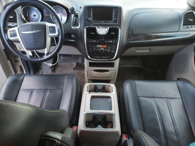 Photo 8 from auction – 2014 CHRYSLER TOWN & COU with VIN 2C4RC1BG1ER247572