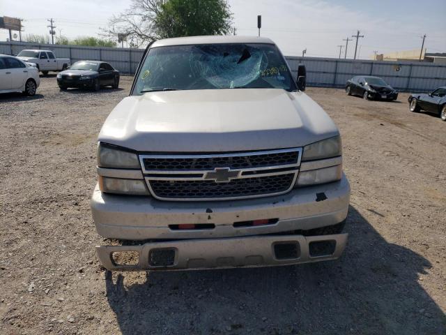 Photo 5 from auction – 2005 CHEVROLET SILVERADO with VIN 1GCHK29285E342402