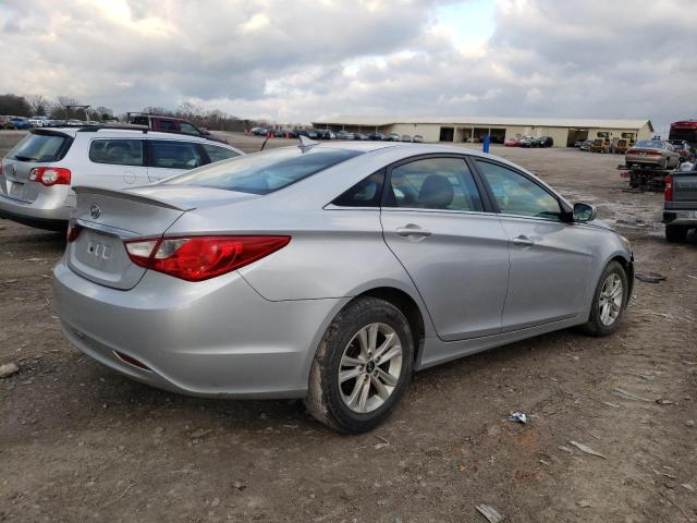 Photo 3 from auction – 2013 HYUNDAI SONATA GLS with VIN 5NPEB4AC7DH535593