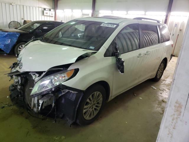 Photo 1 from auction – 2015 TOYOTA SIENNA XLE with VIN 5TDYK3DC3FS577906