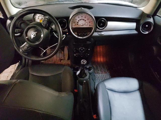 Photo 8 from auction – 2011 MINI COOPER CLU with VIN WMWZF3C53BTX82274