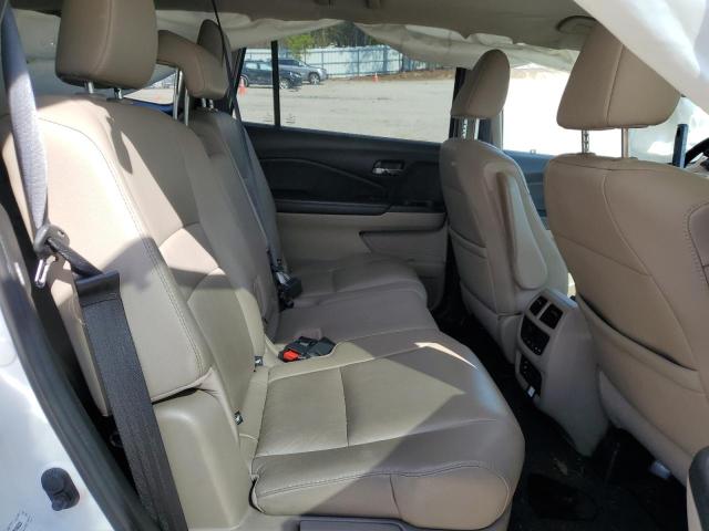 Photo 11 from auction – 2016 HONDA PILOT TOUR with VIN 5FNYF6H91GB106525