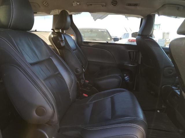 Photo 11 from auction – 2017 TOYOTA SIENNA SE with VIN 5TDXZ3DC2HS880069